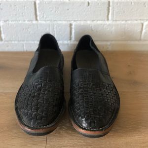 Cole Haan & Todd Snyder Men’s leather slip on 11M